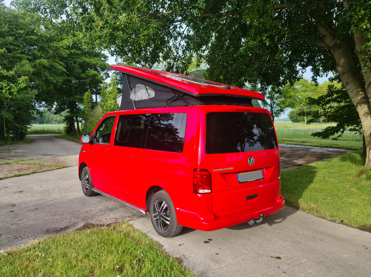 Geknipt 4 met kentekenplaatbedekking