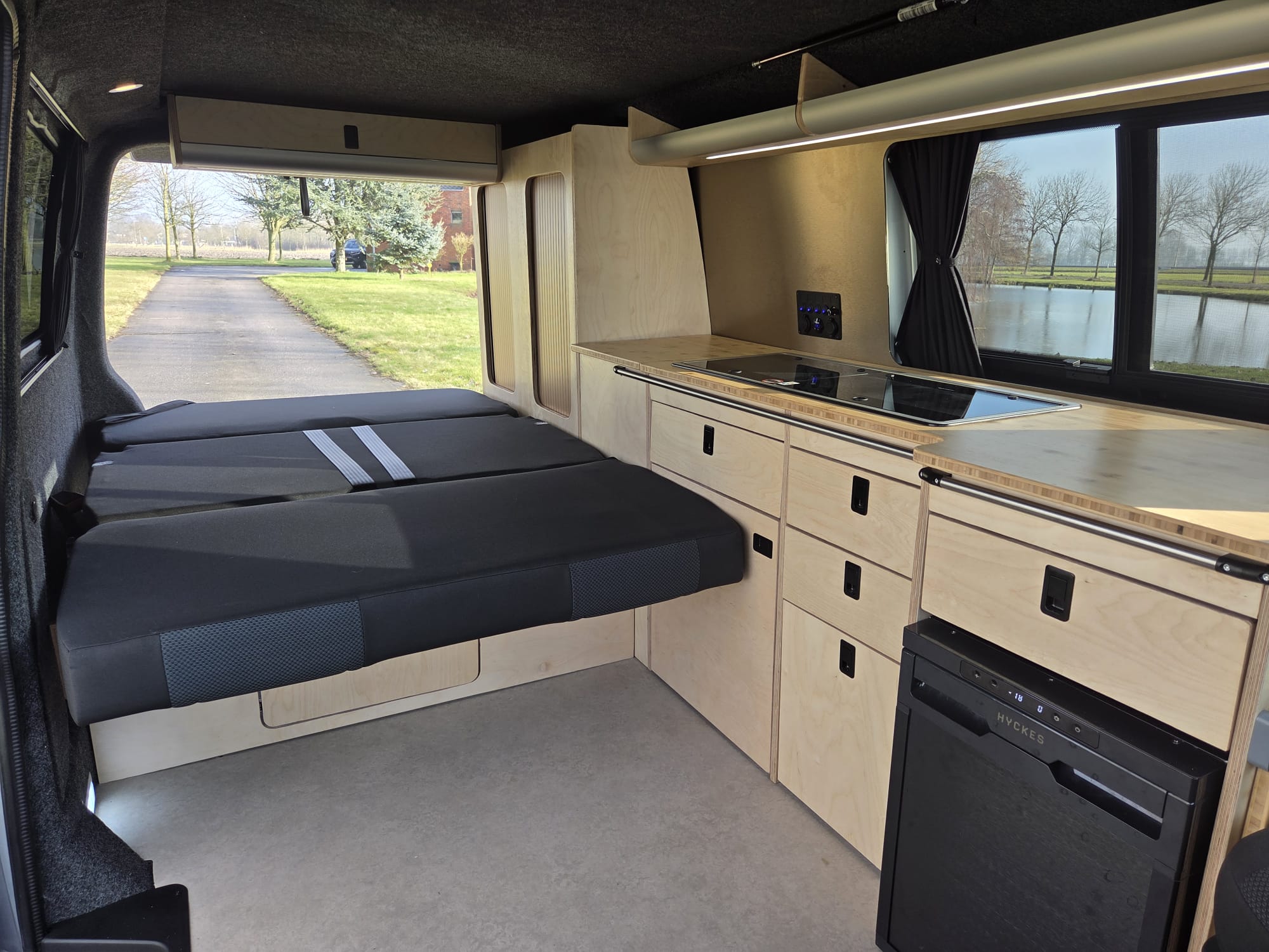 81a2a497-73cd-4e99-8703-d4c3aa8e25de